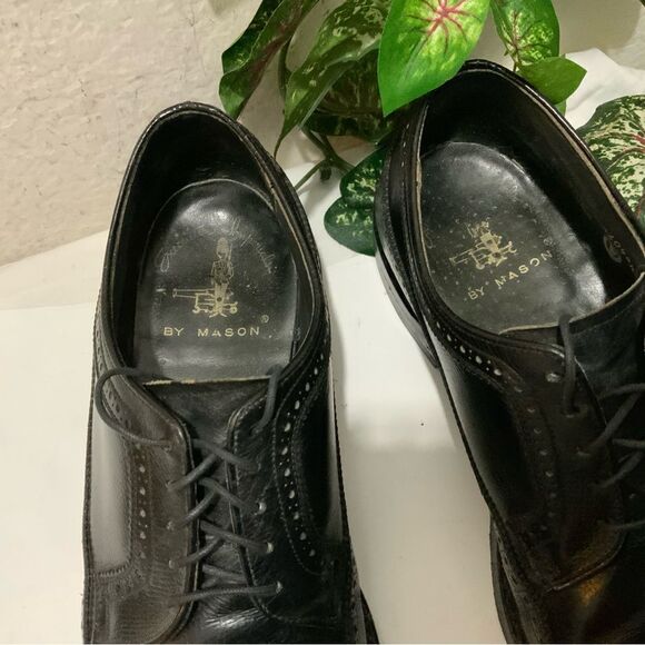 EXECUTIVE IMPERIAL By Mason Vintage Wingtip Shoes size 9D - Picture 4 of 15